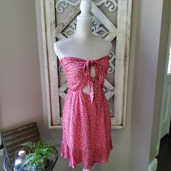 Illa Illa Strapless Cutout Tie Front Smocked Ruffle Mini Dress Pink Stars Print - Picture 1 of 12